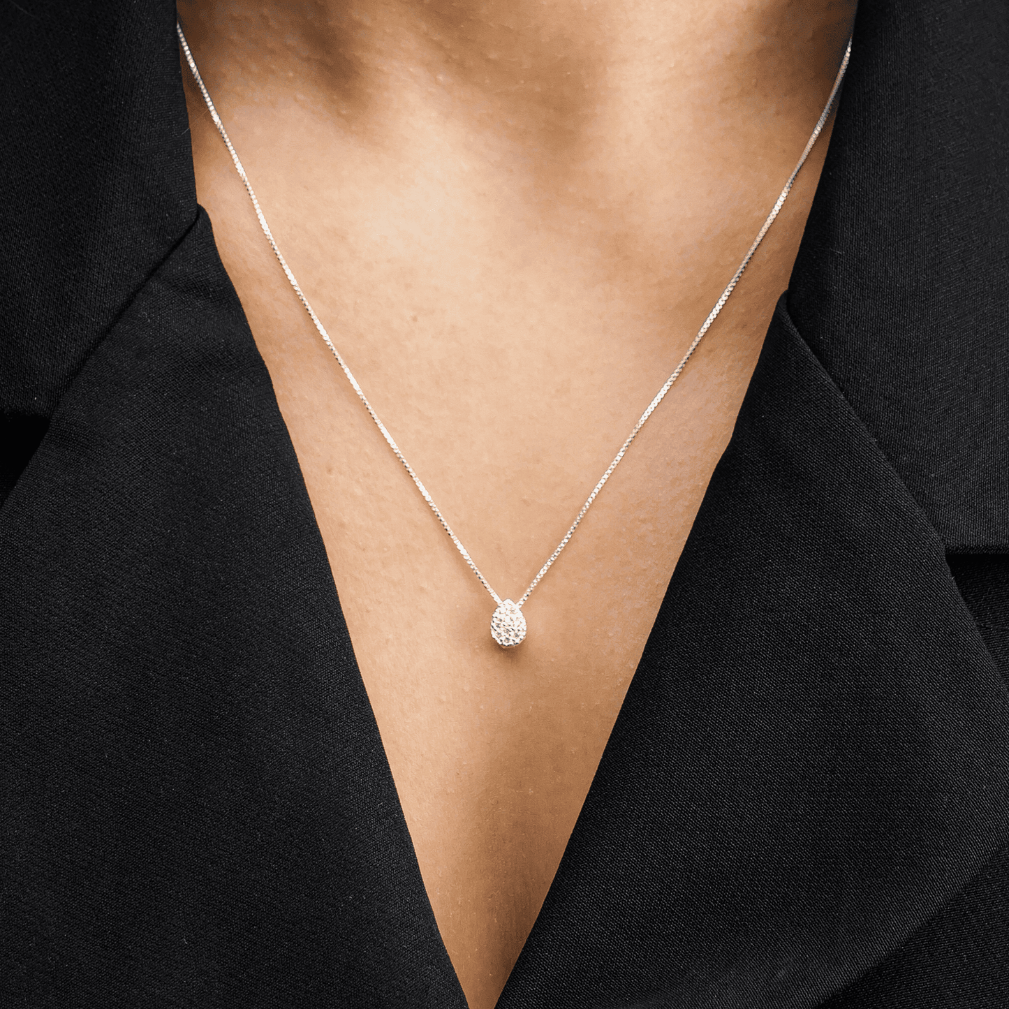 Colar de Gota Cravejado de Zircônia em Prata 925 - Galeria